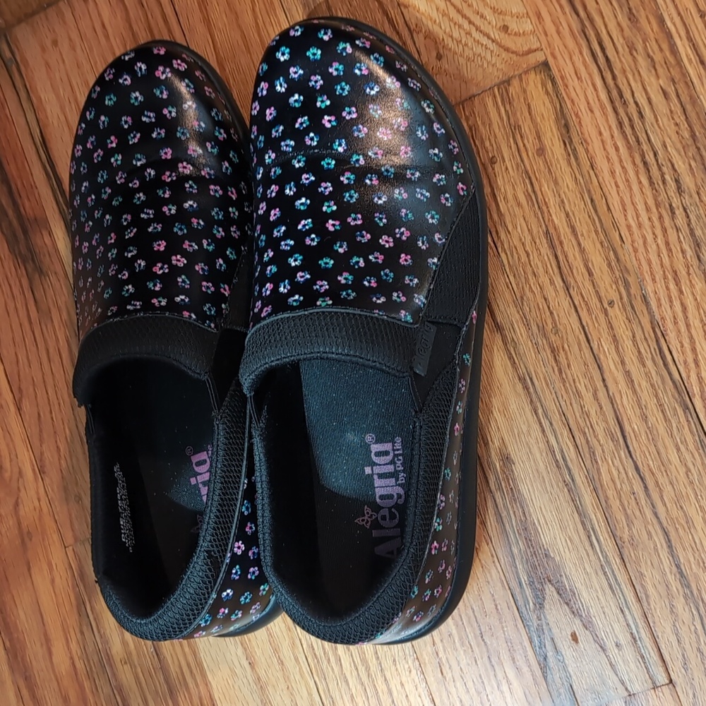 Alegria PG Lite Slip Ons. Removable Insoles. Size 39. Only Worn a Few times.